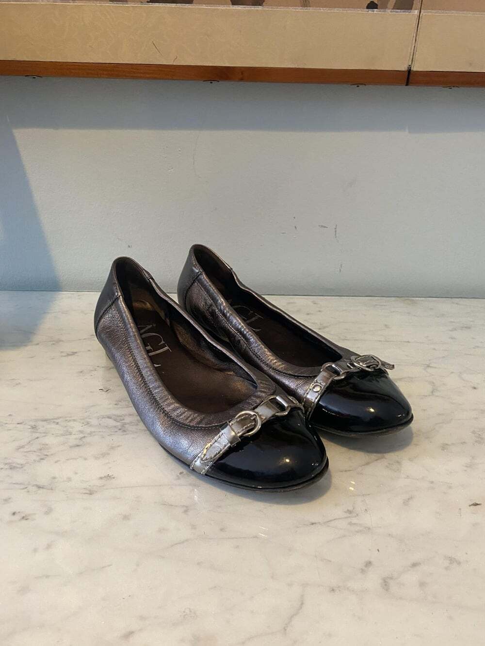 AGL Shoes Womens Size 7 Silver Black Leather Ballet Flats Buckle Cap Toe Italy